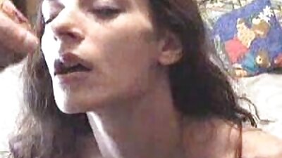 Секси тийнейджър има незабравим шибан масаж български порно клипчета